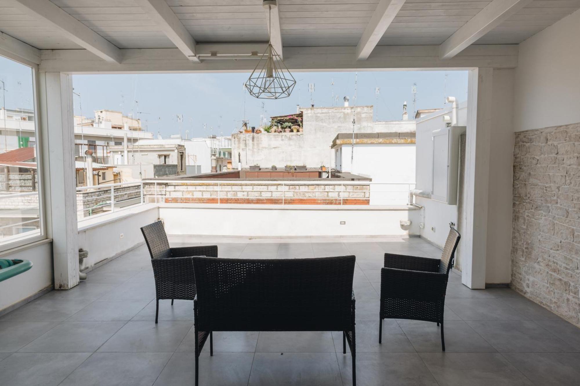 Santi Medici - Appartamento Centrale Con Terrazza Терлицци Экстерьер фото